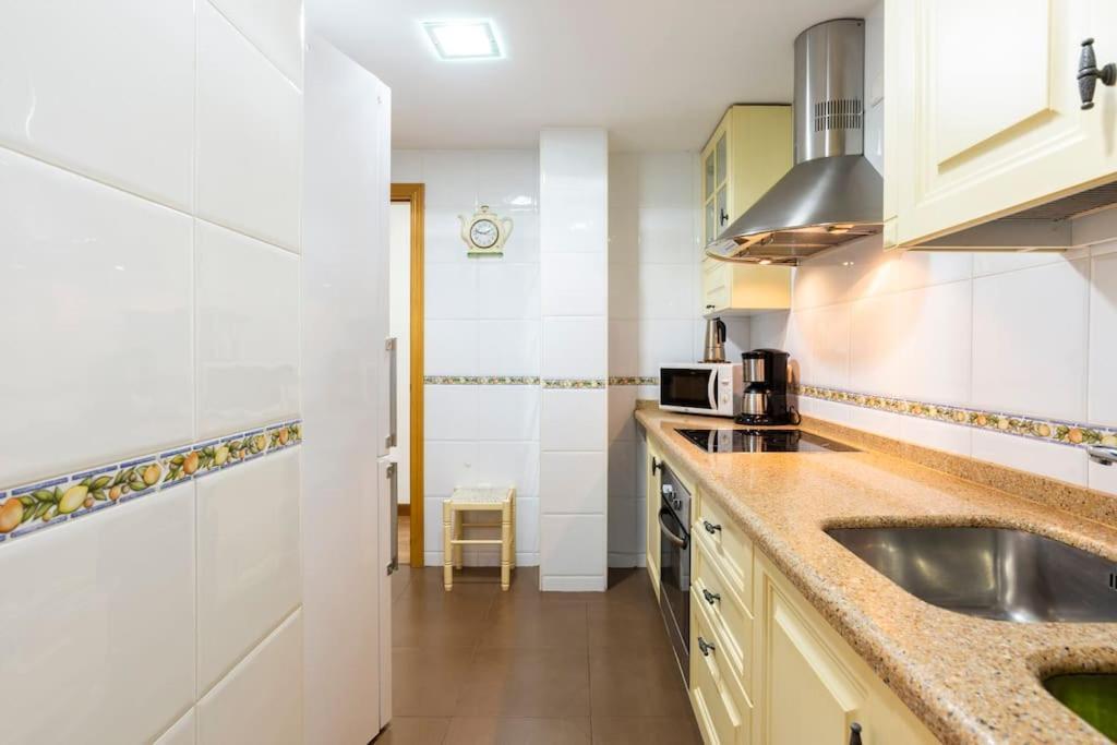 Ayala Beach Apartment مالقة المظهر الخارجي الصورة