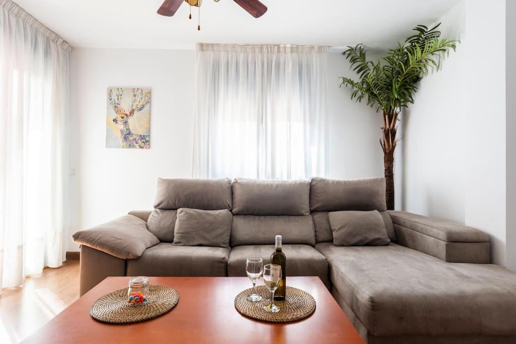 Ayala Beach Apartment مالقة المظهر الخارجي الصورة