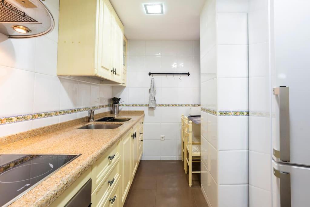 Ayala Beach Apartment مالقة المظهر الخارجي الصورة